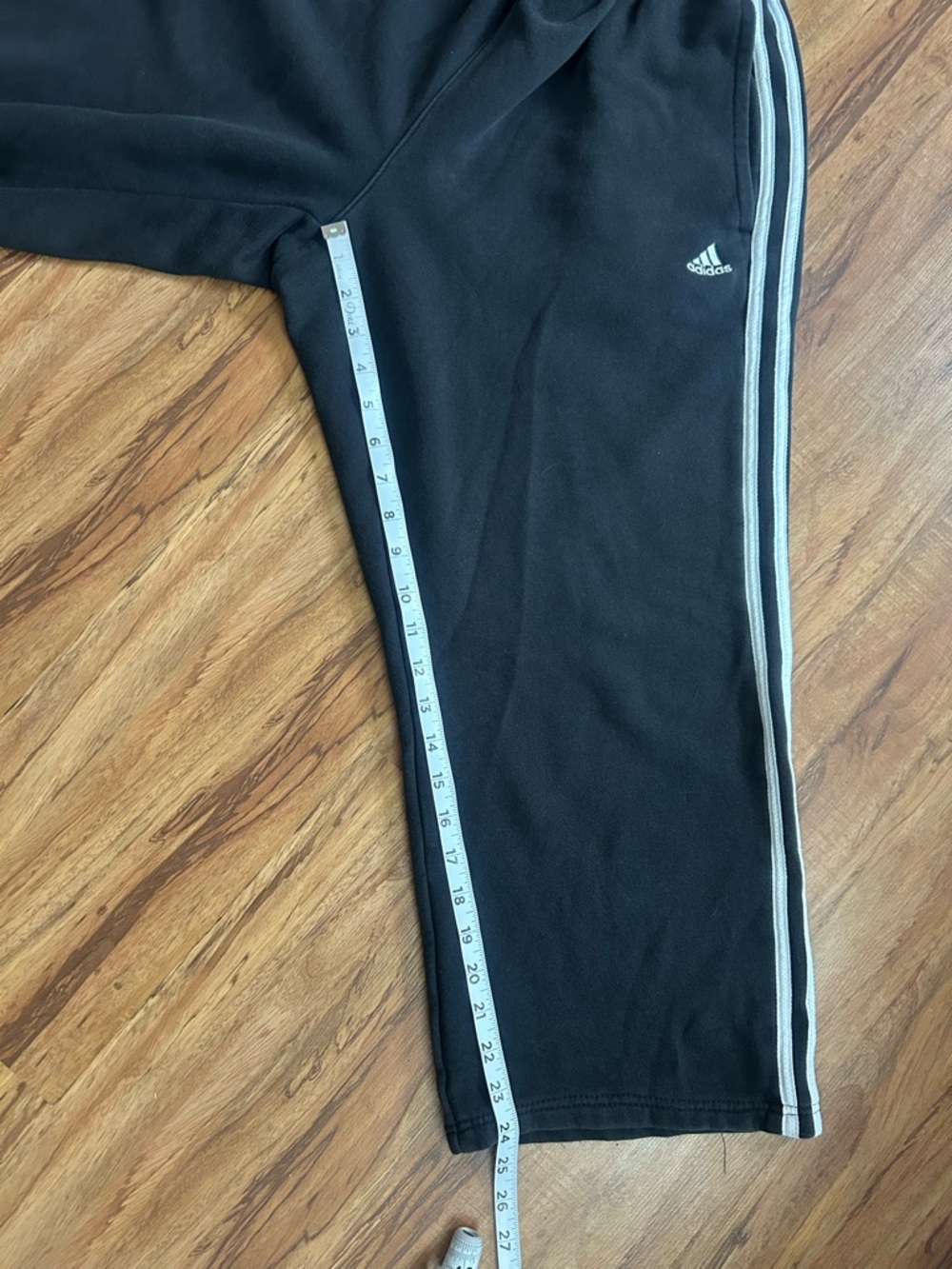 Vintage Adidas Cropped Baggy Wide Leg Sweatpants Womens Size L - Picture 8 of 8